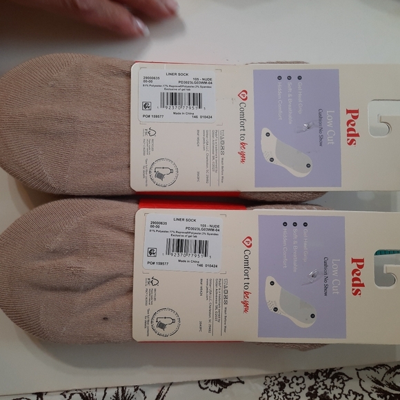 NWT PEDS  Low Cut Socks for  Womens 8-12 Cushion No Show Nude Color - Picture 8 of 10